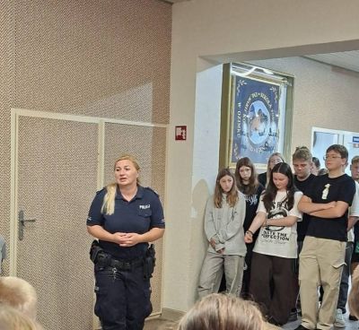 Spotkanie z policjantką w SP2